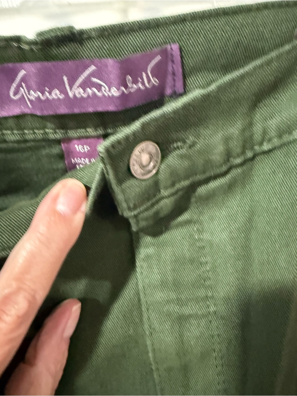 Gloria Vanderbilt Amanda Stretch Jeans in Olive Green size 16P - Picture 4 of 7